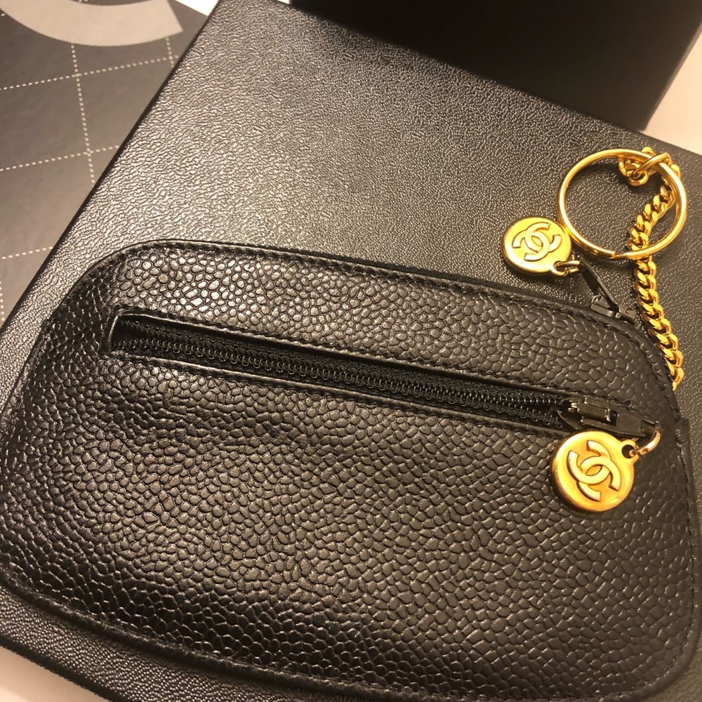 AUTHENTIC Chanel Coin, Card holder. - Picture 9 of 15